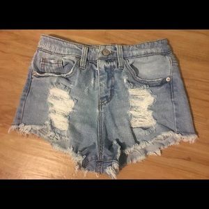 High waisted, short shorts